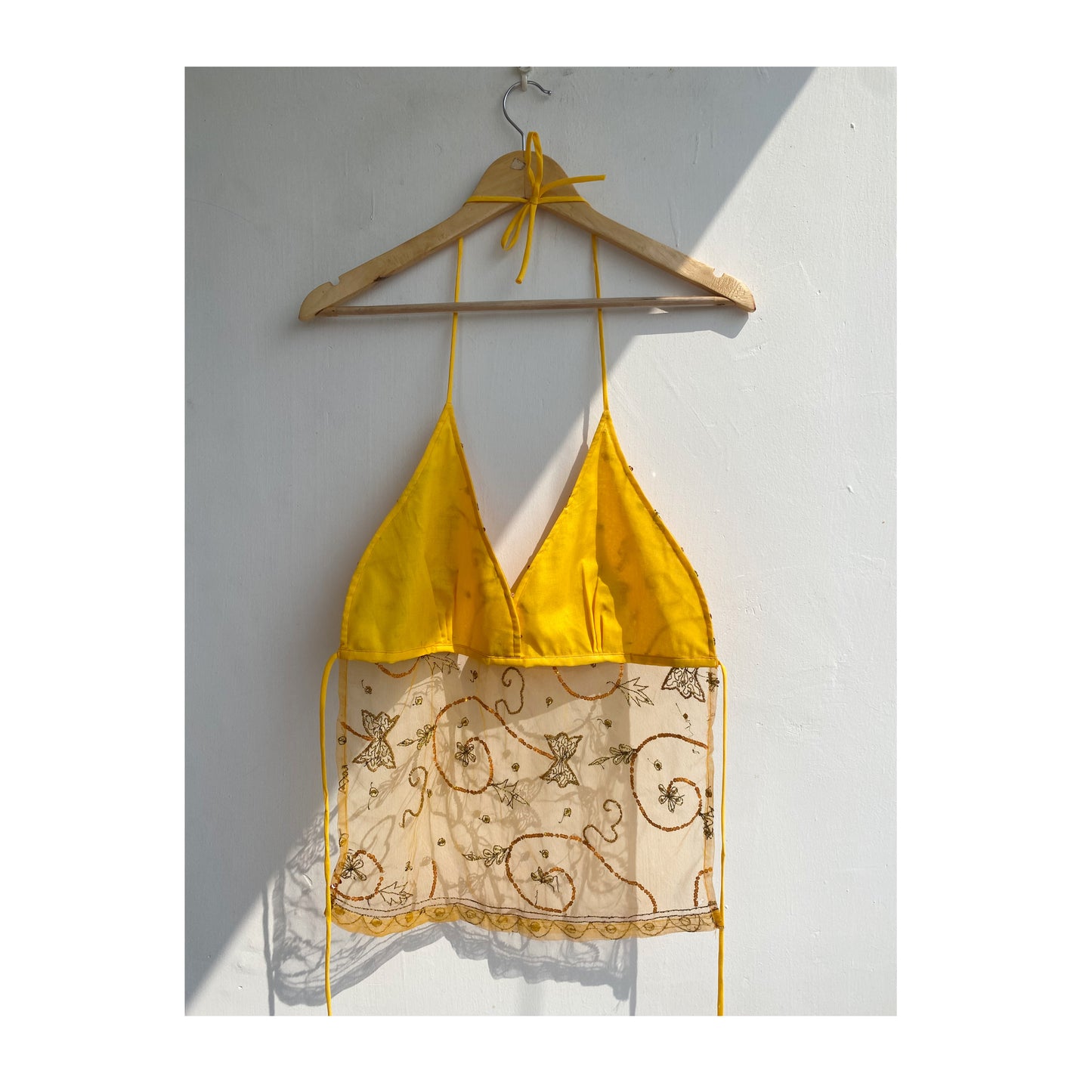 Yellow celestial top