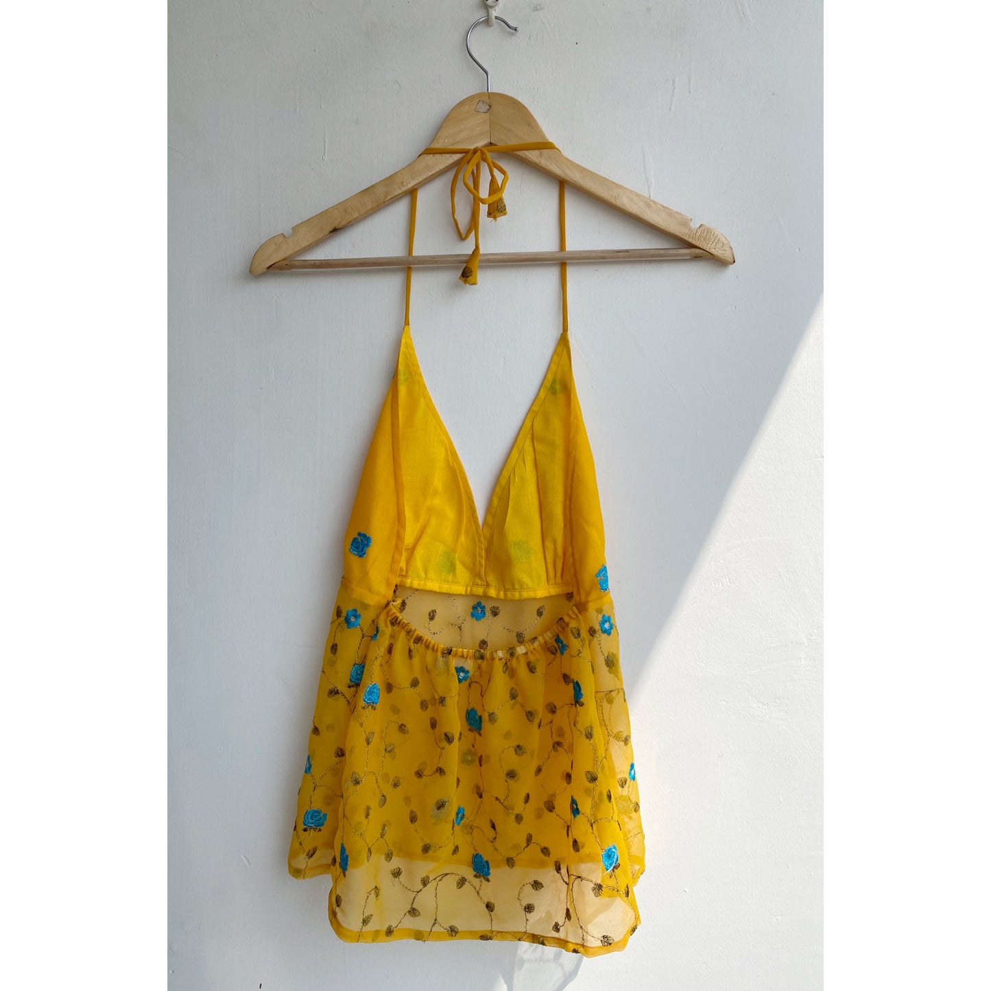 Yellow rose embroidery top
