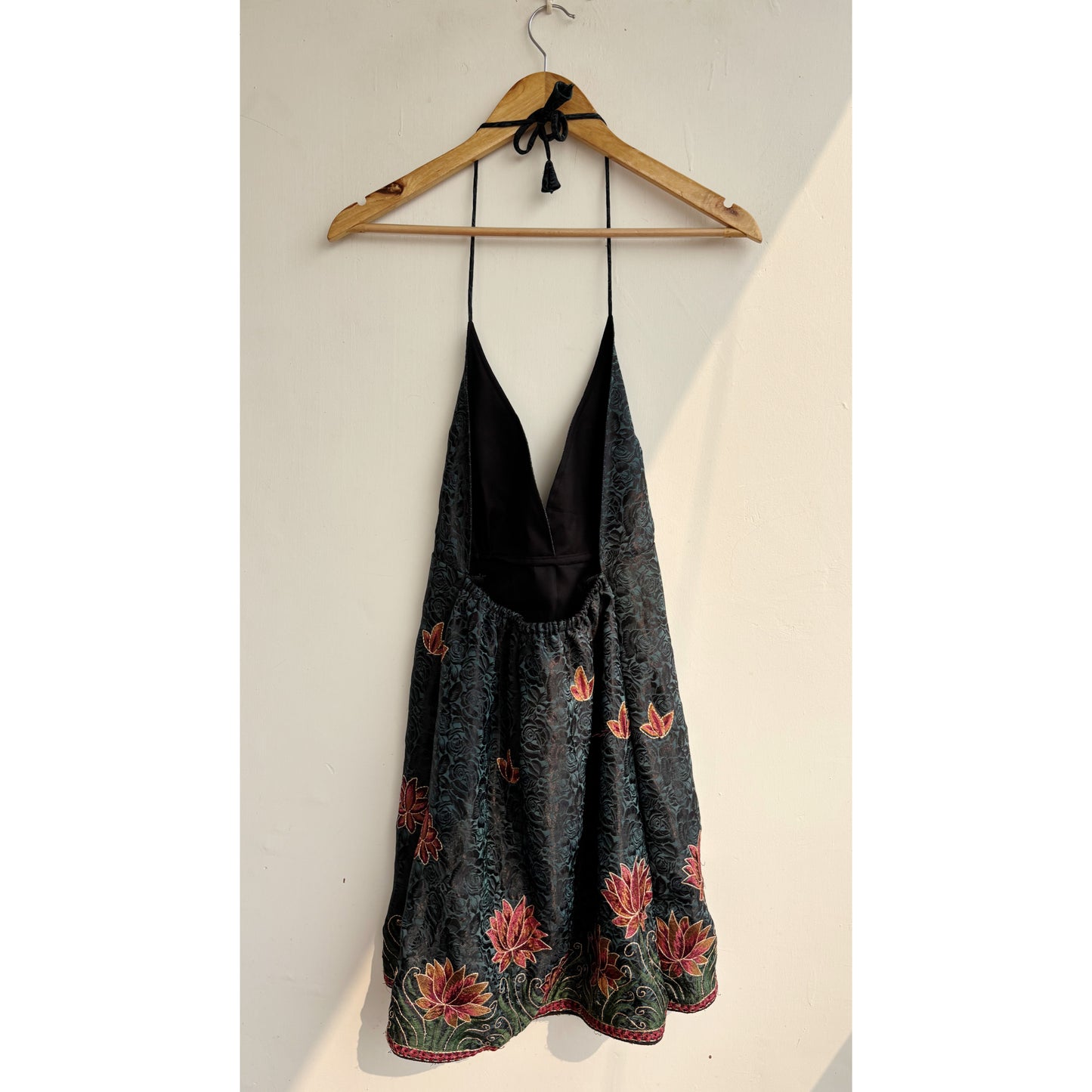 Self rose embroidered lotus dress