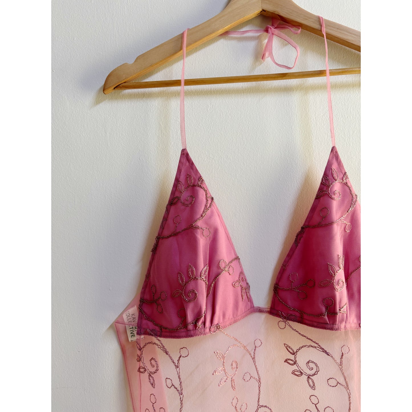 Rosé bloom embroidered top