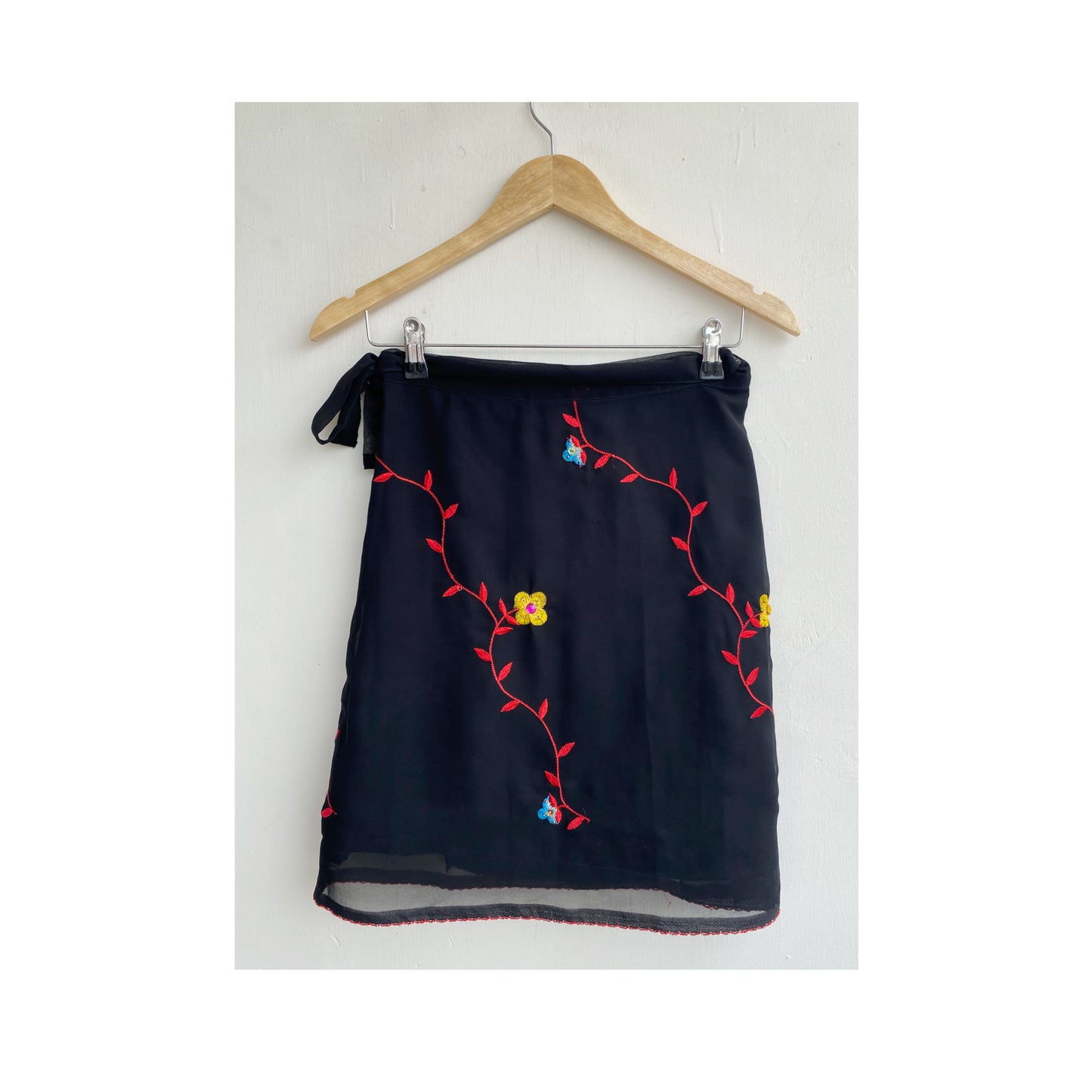 Black wrap skirt with thread work