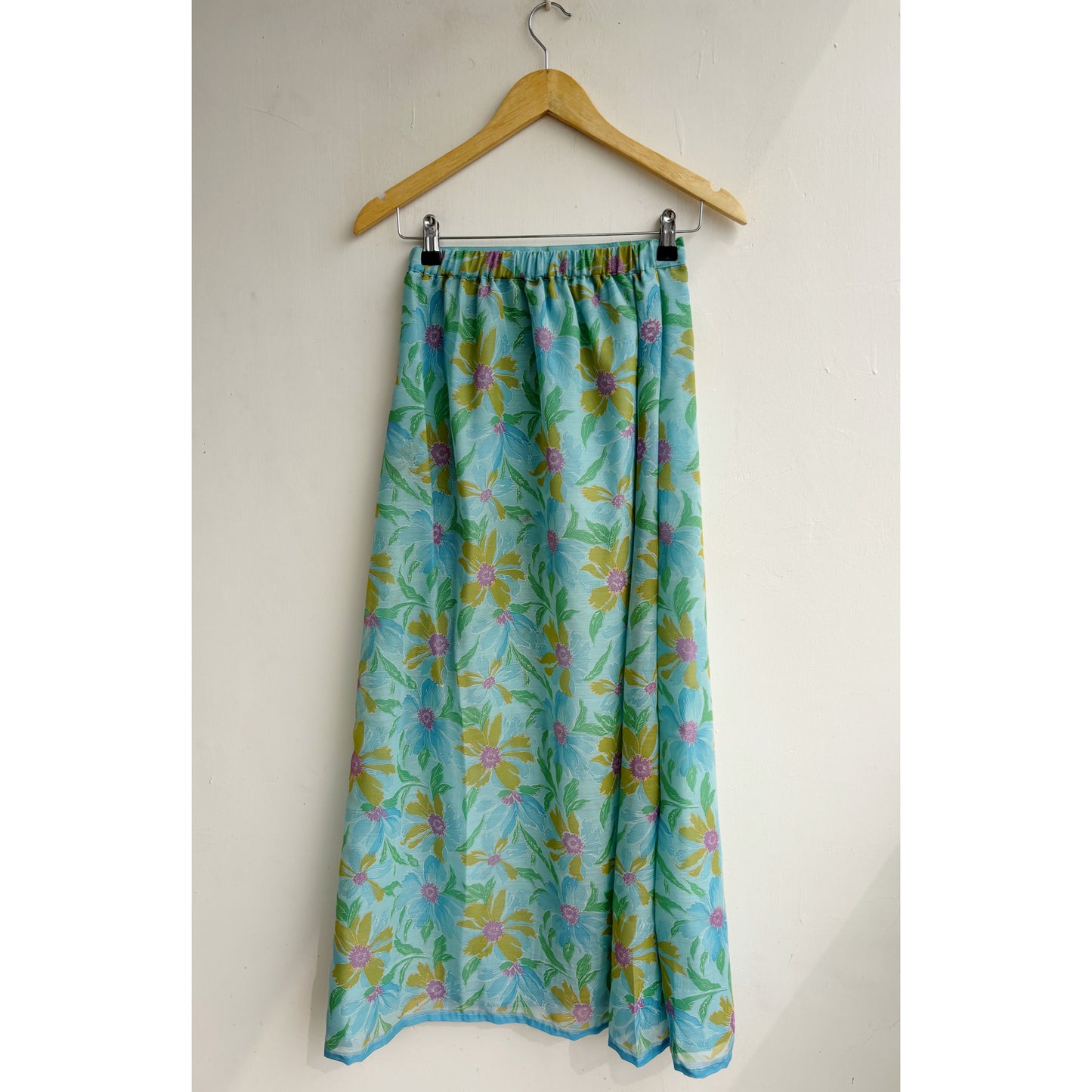 Timeless floral skirt
