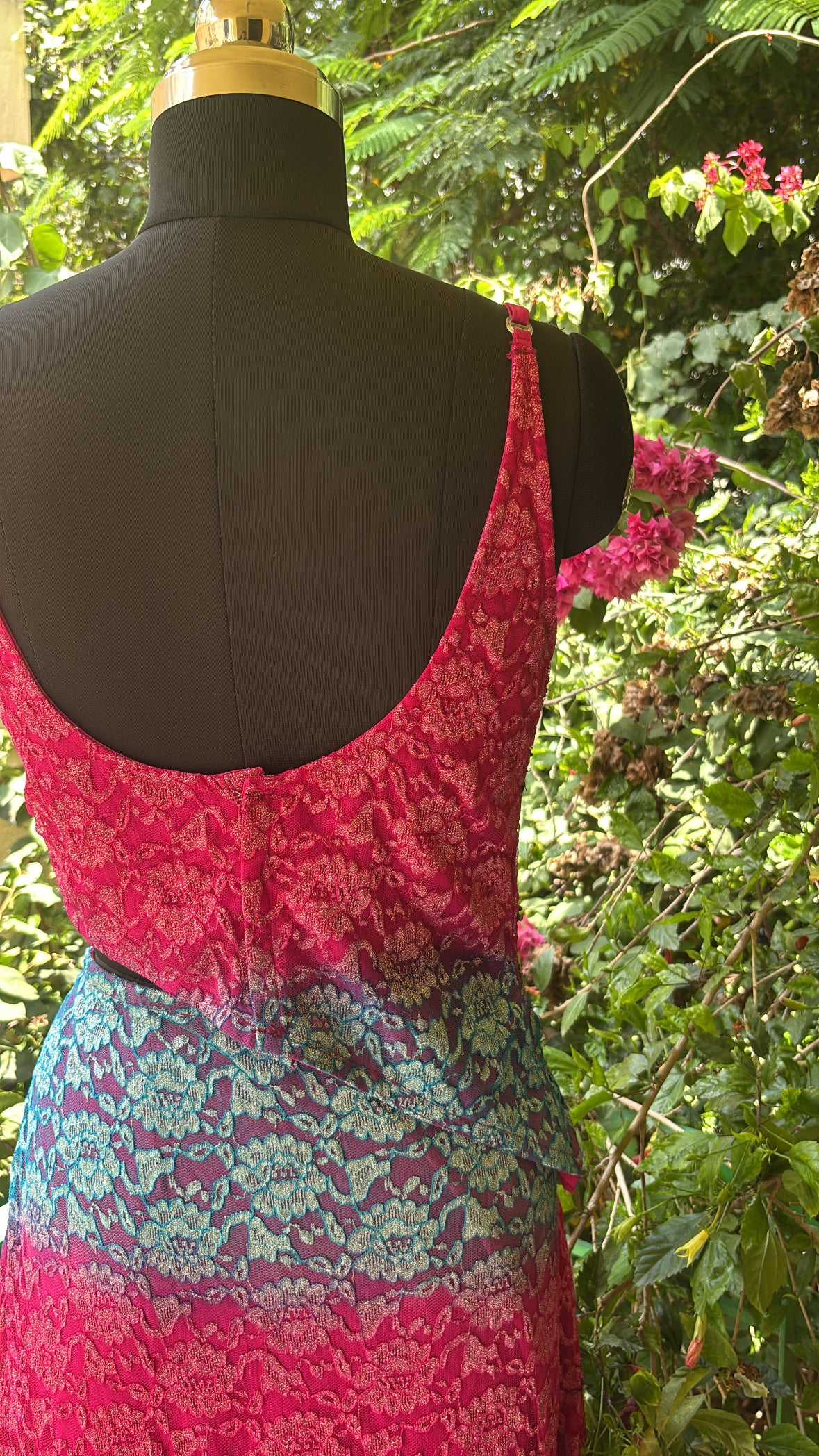 Dual tone lacey set with hand beaded work