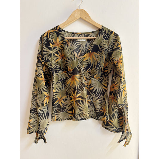 Tropical love top