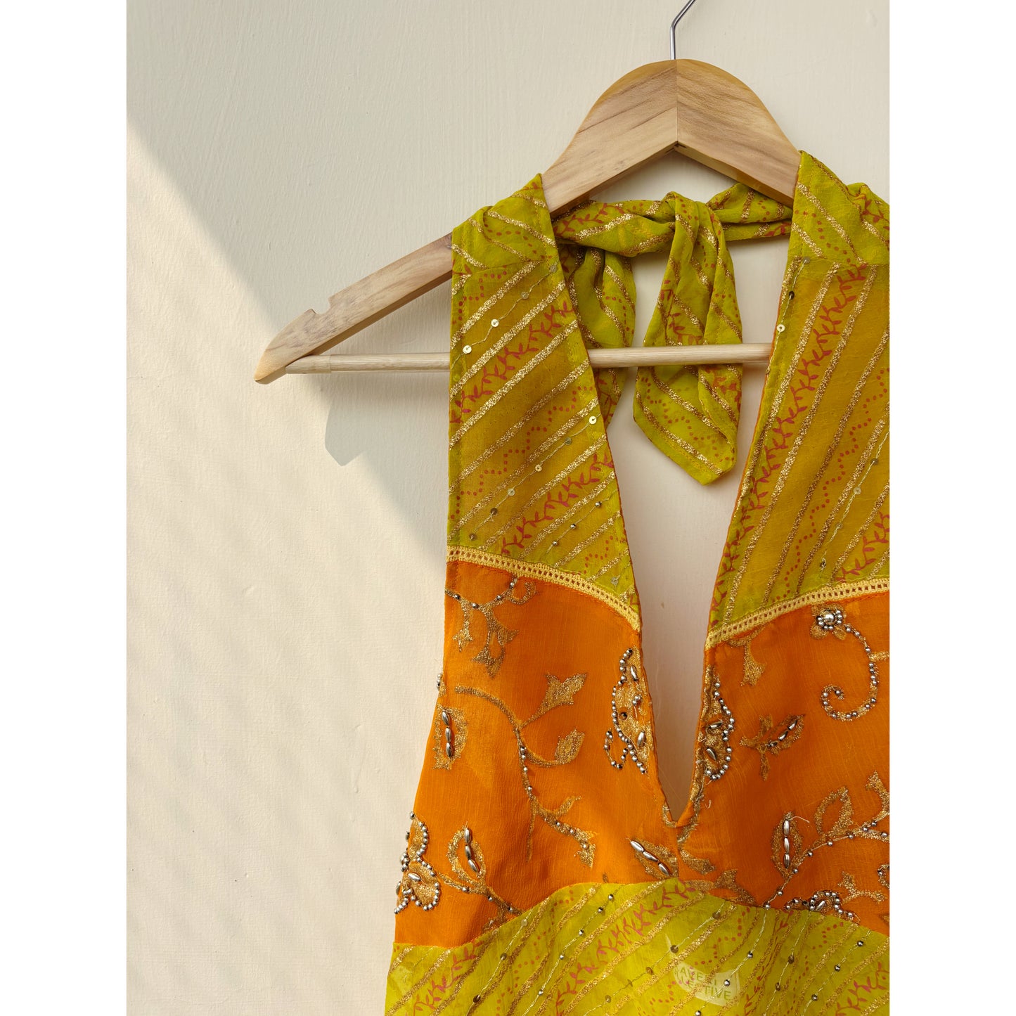 Roshni dual tone celestial top