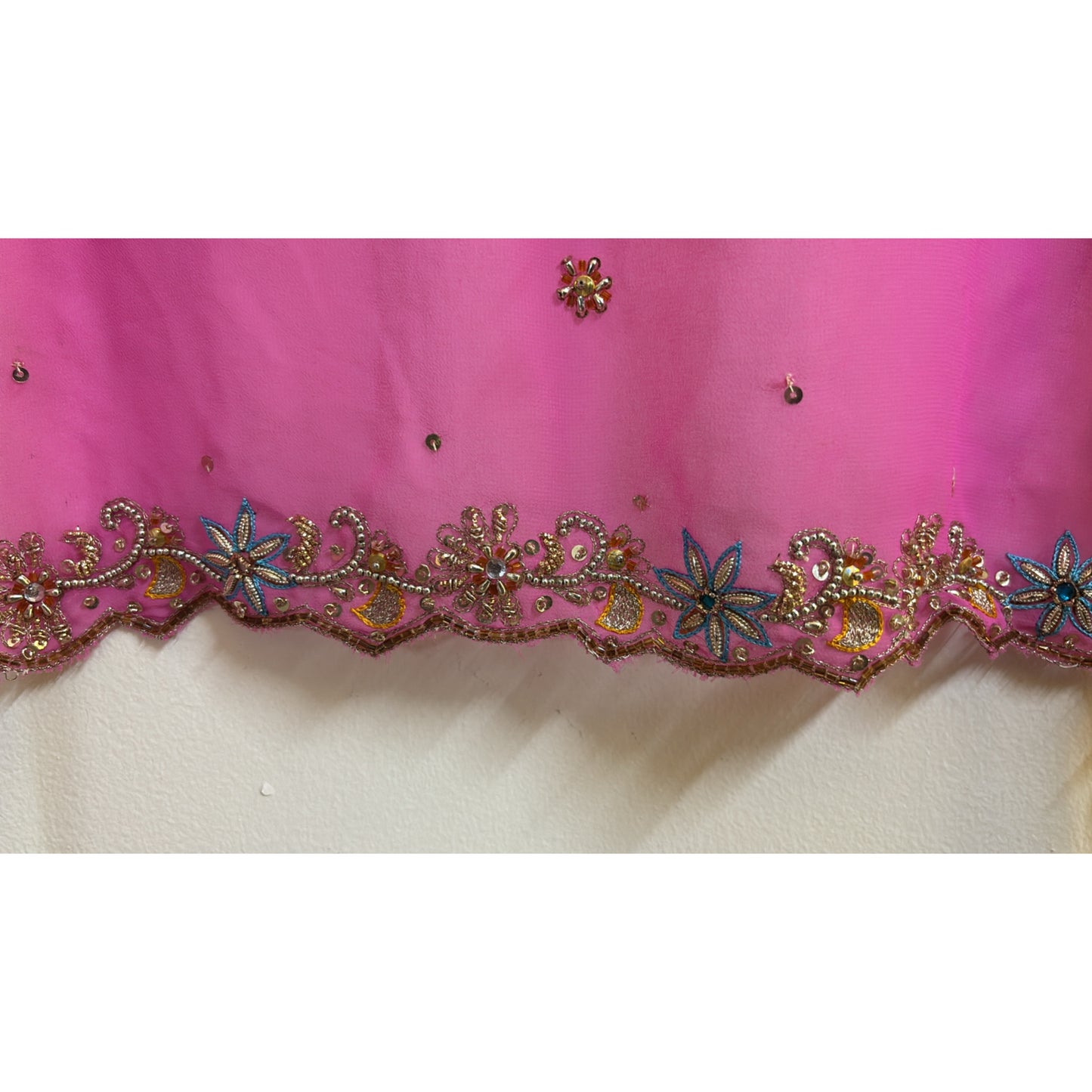 Pink y2k handwork motif top
