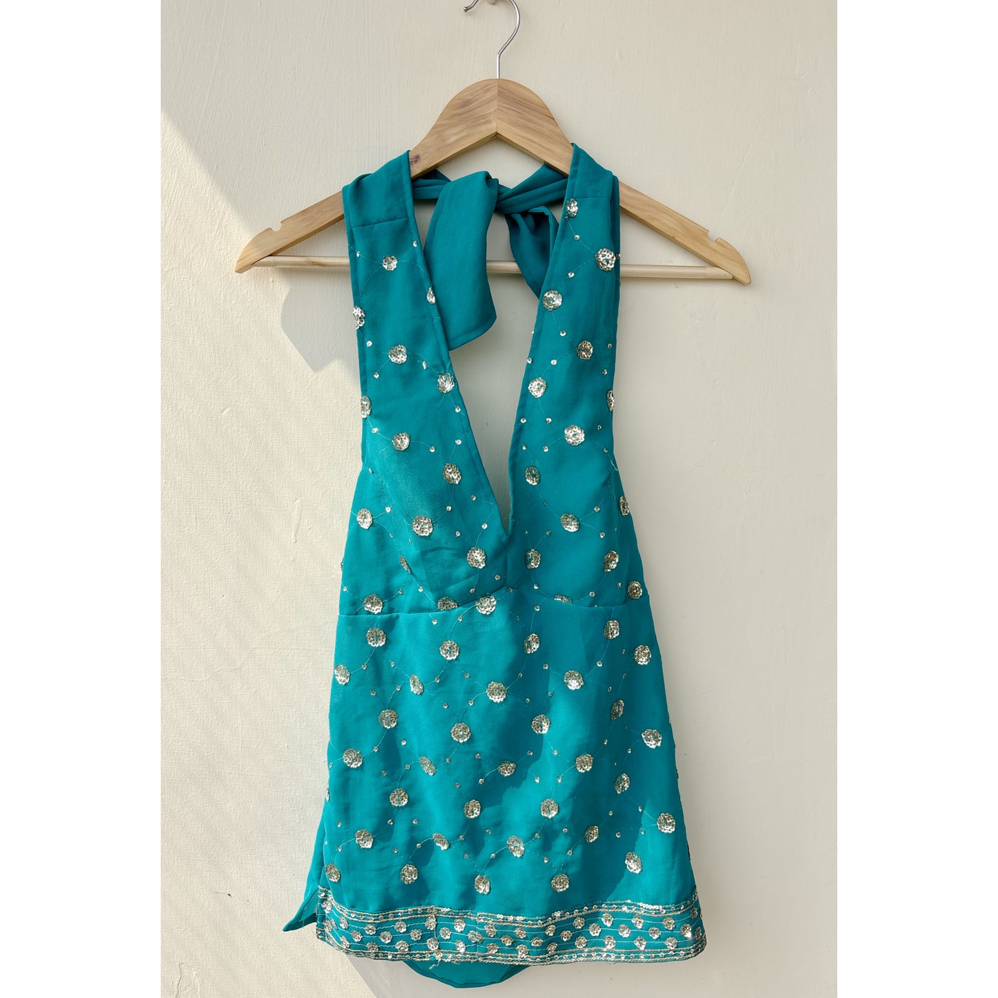 Blue sequins butta top