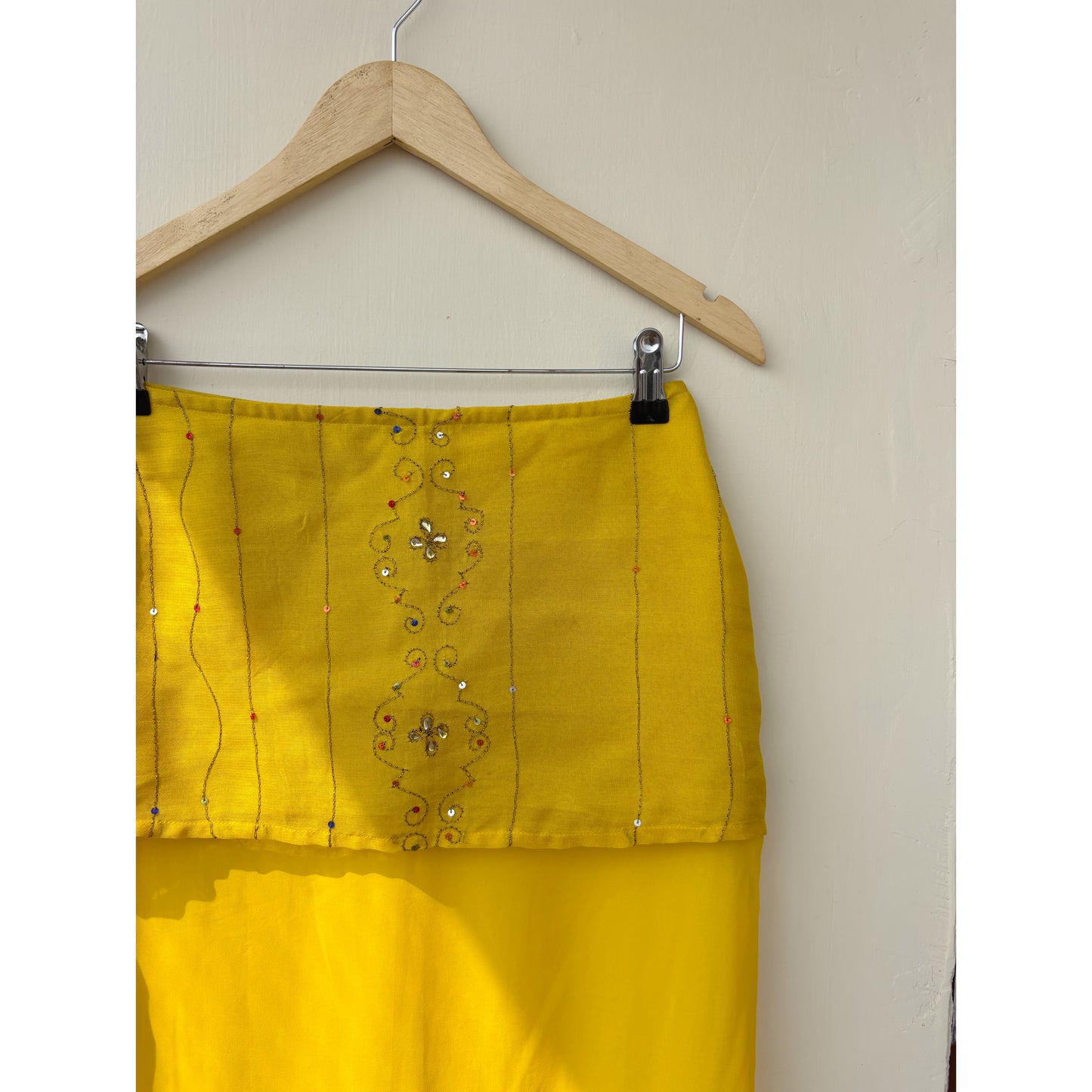 Yellow vintage motif skirt