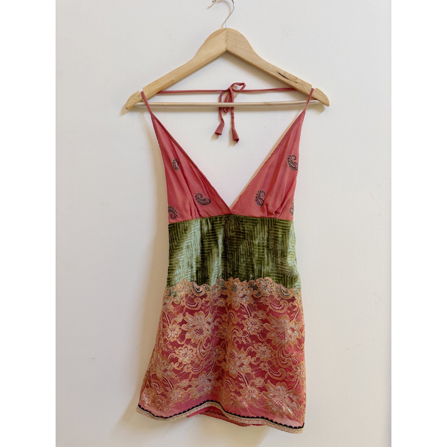 1600’s inspired velvet lace dress