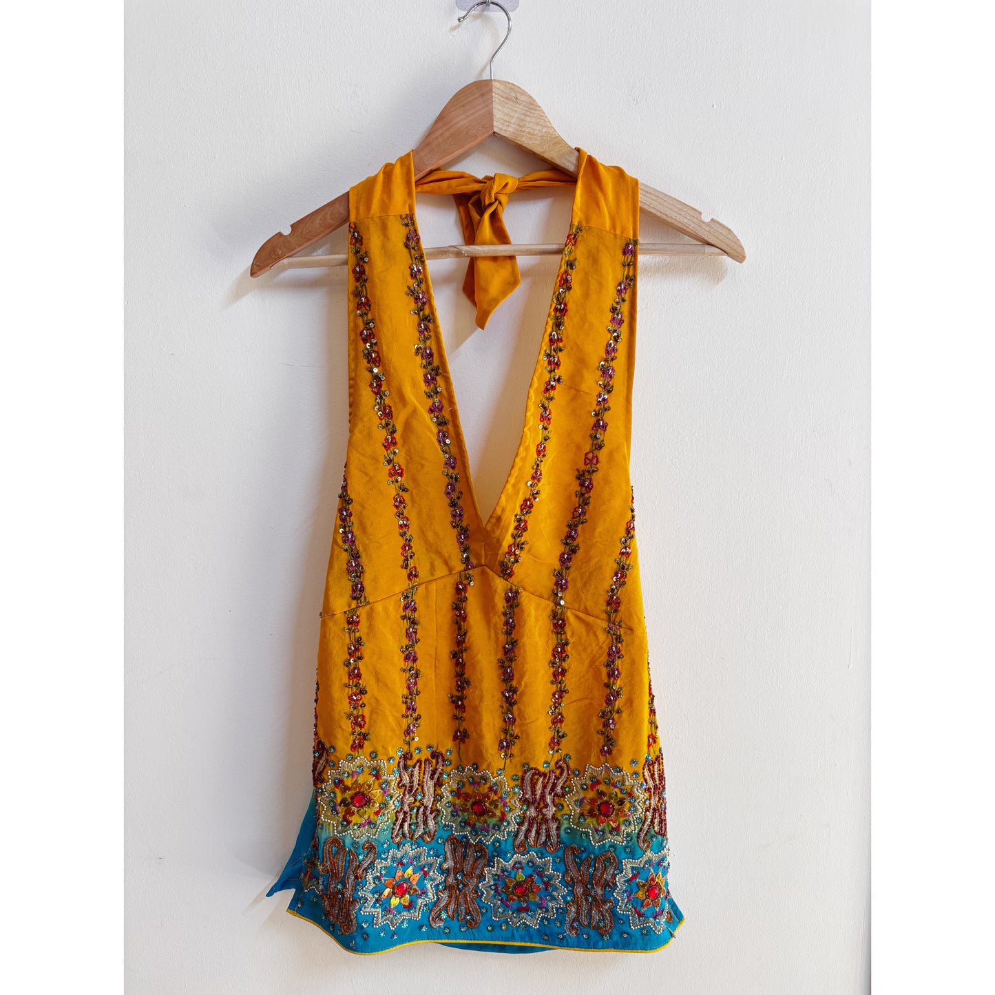 Yellow blue katdana work top