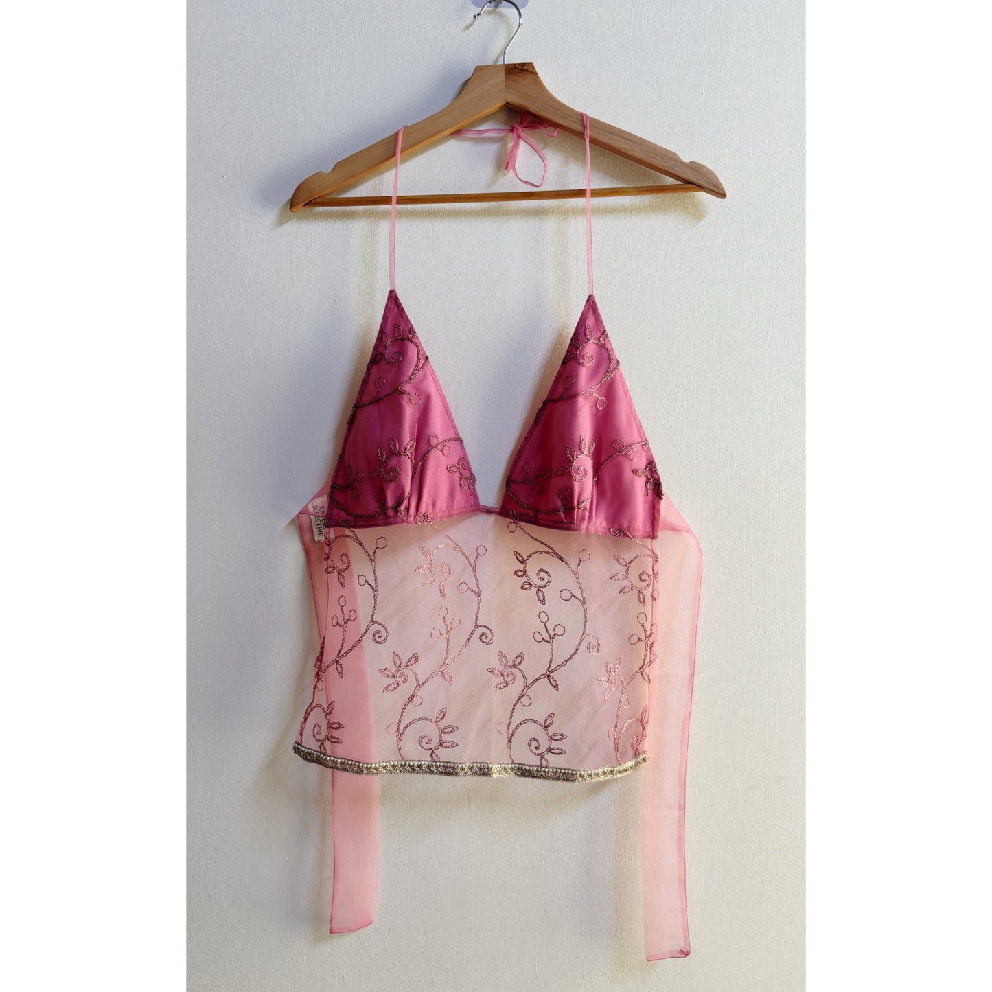 Rosé bloom embroidered top
