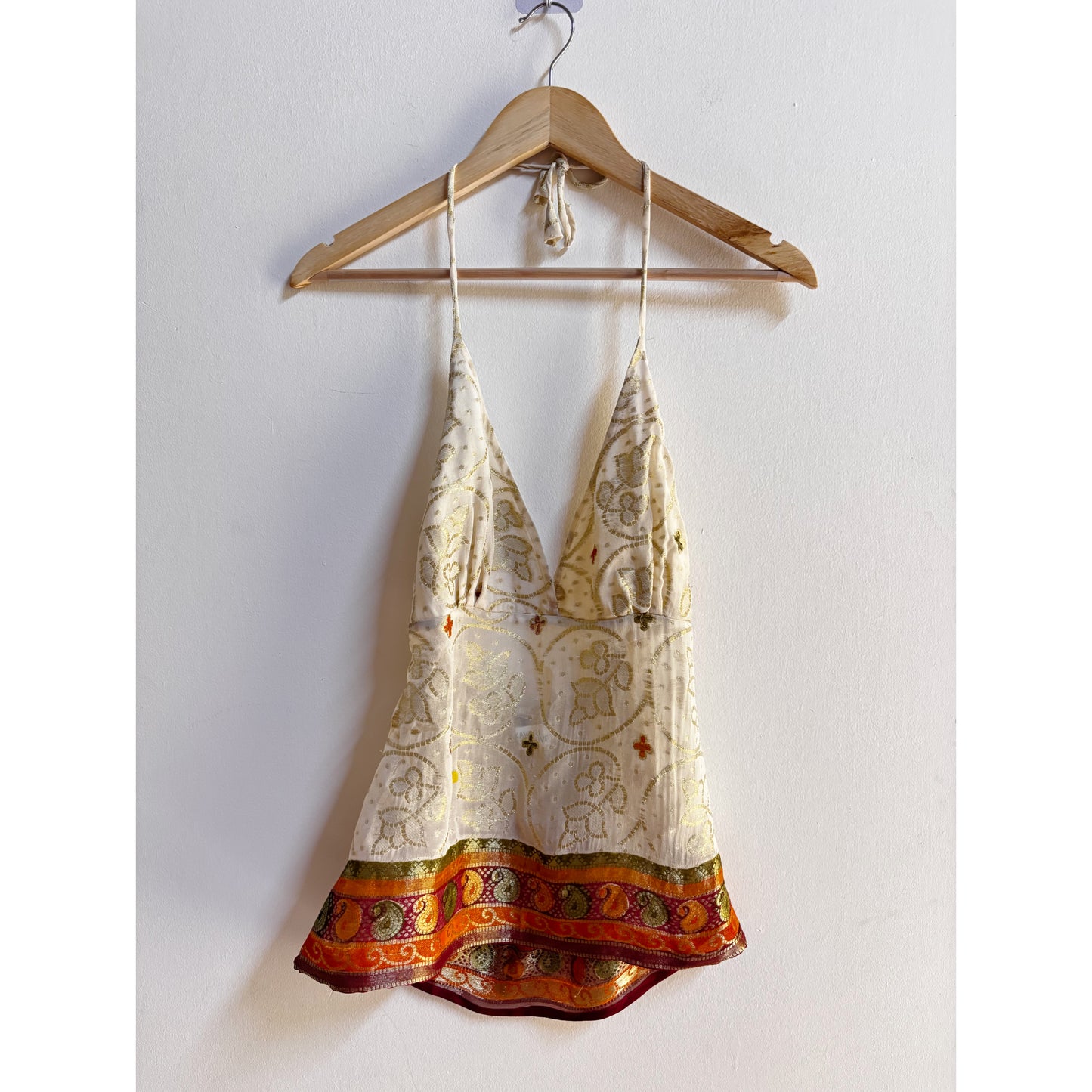 Mughal floral paisley border top