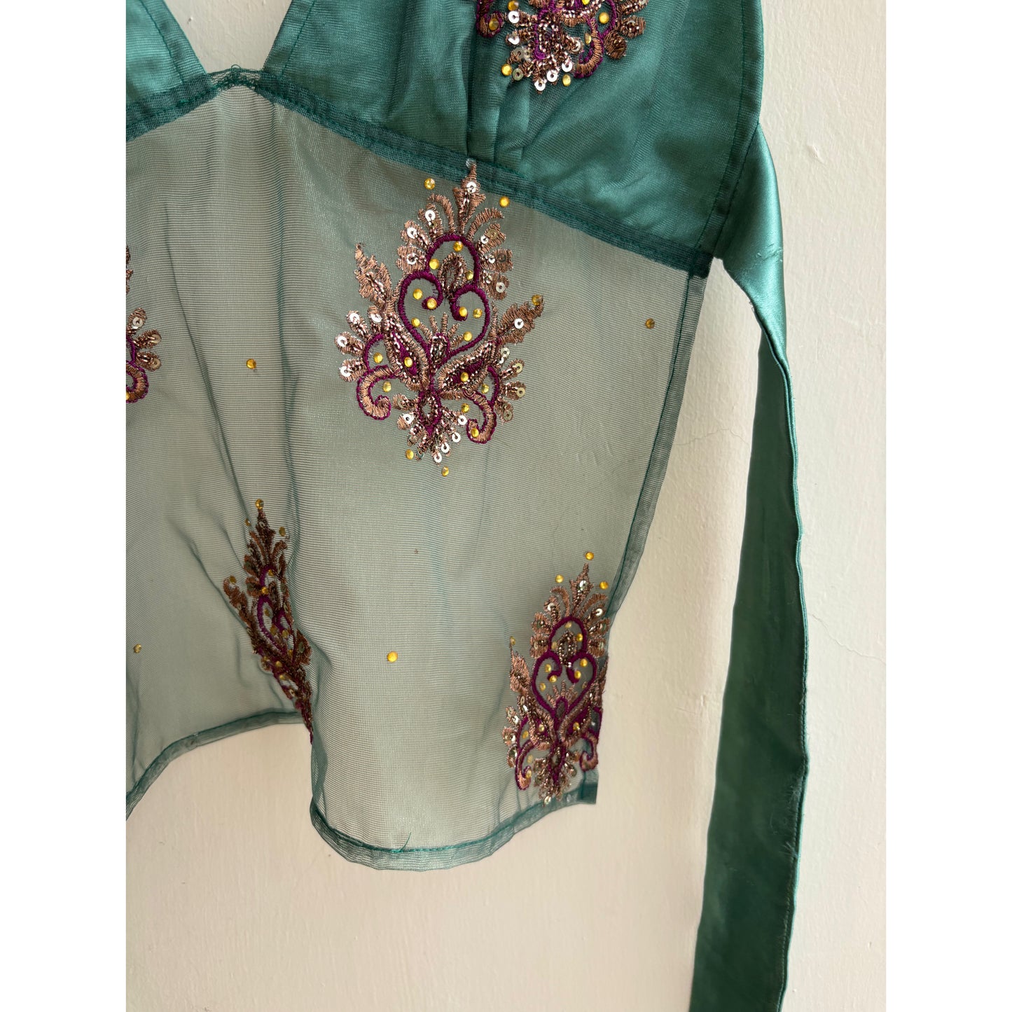 Emerald vintage motif top