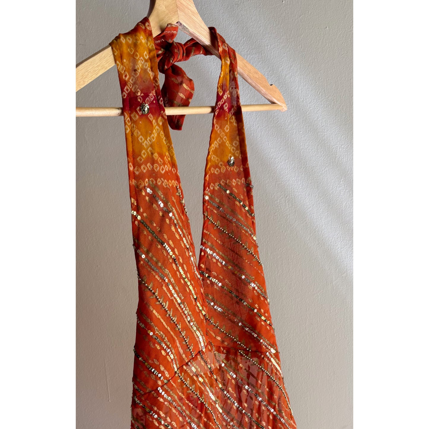 Bandhani sun hues halter neck