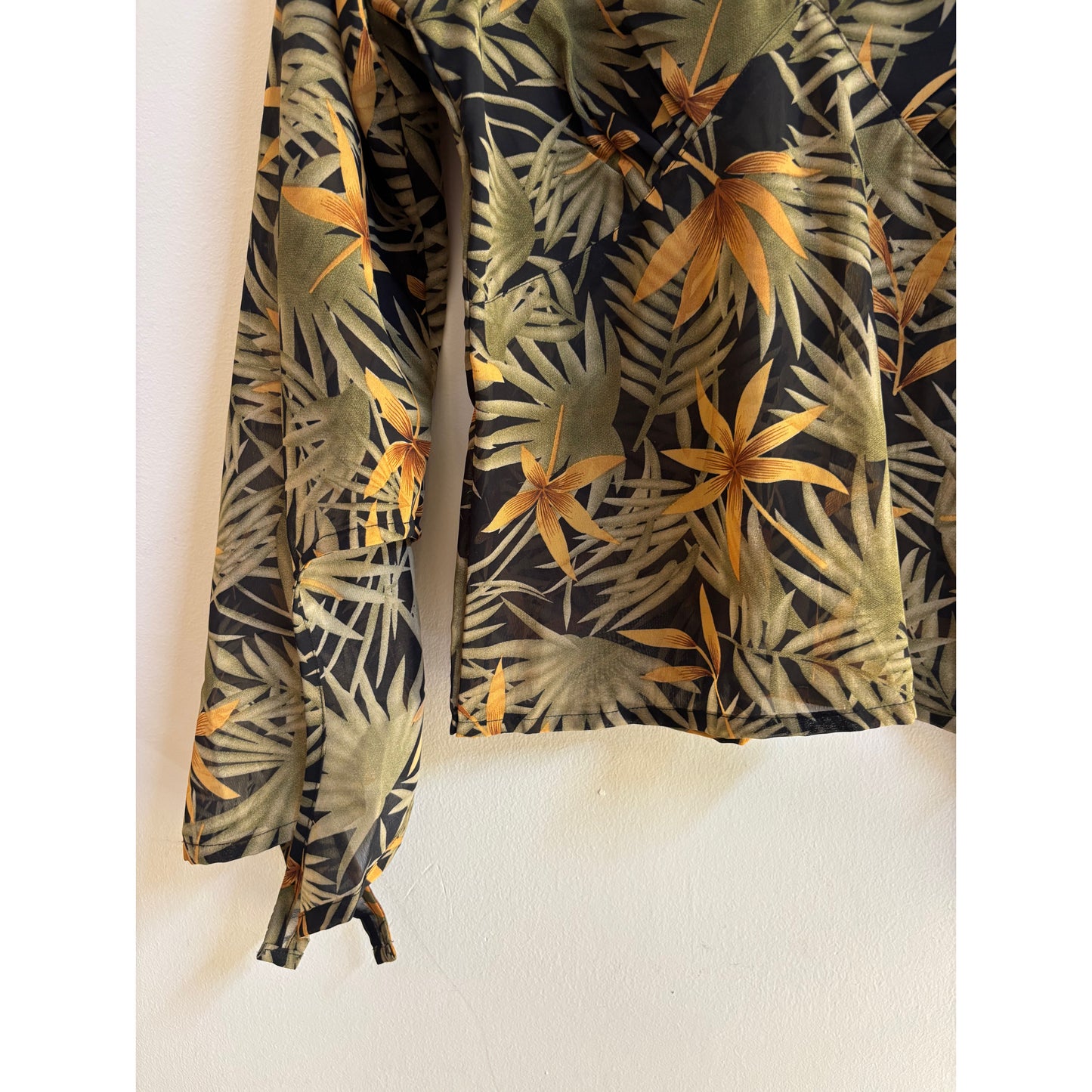 Tropical love top