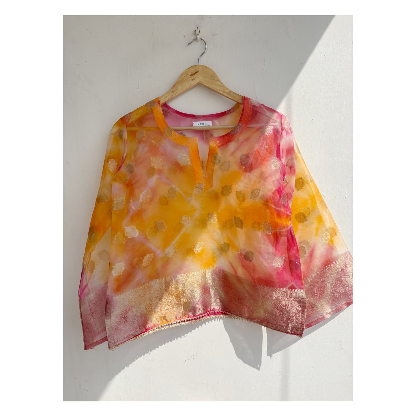 Rangeen short kurta