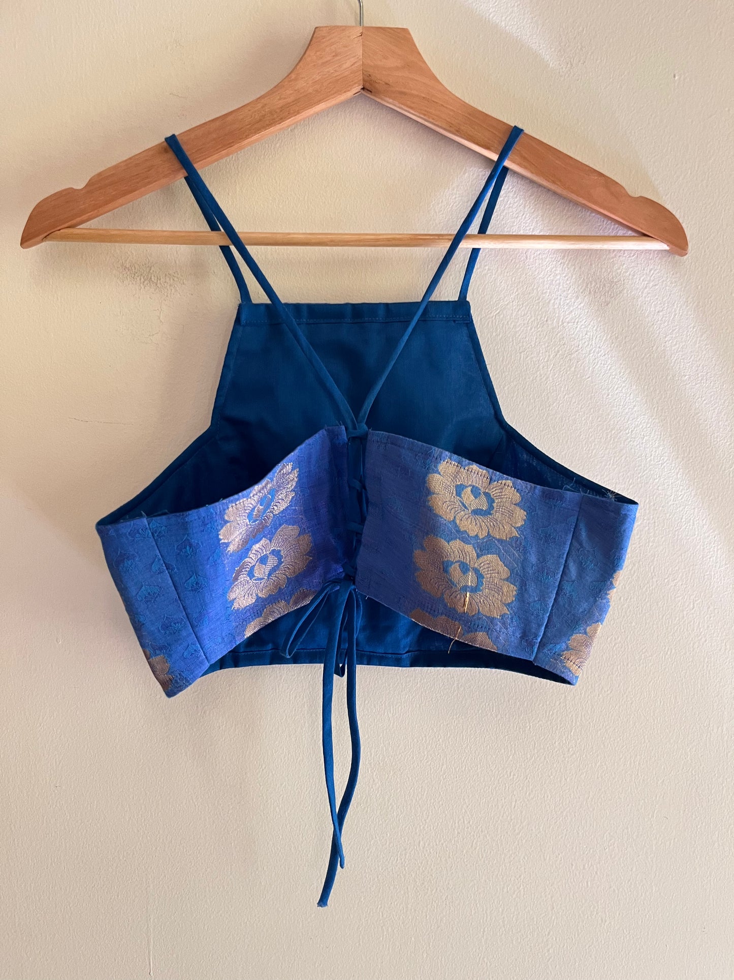 Devi I | Bralette | criss cross back