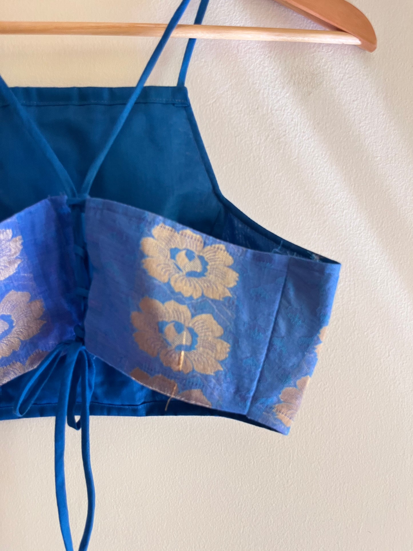 Devi I | Bralette | criss cross back
